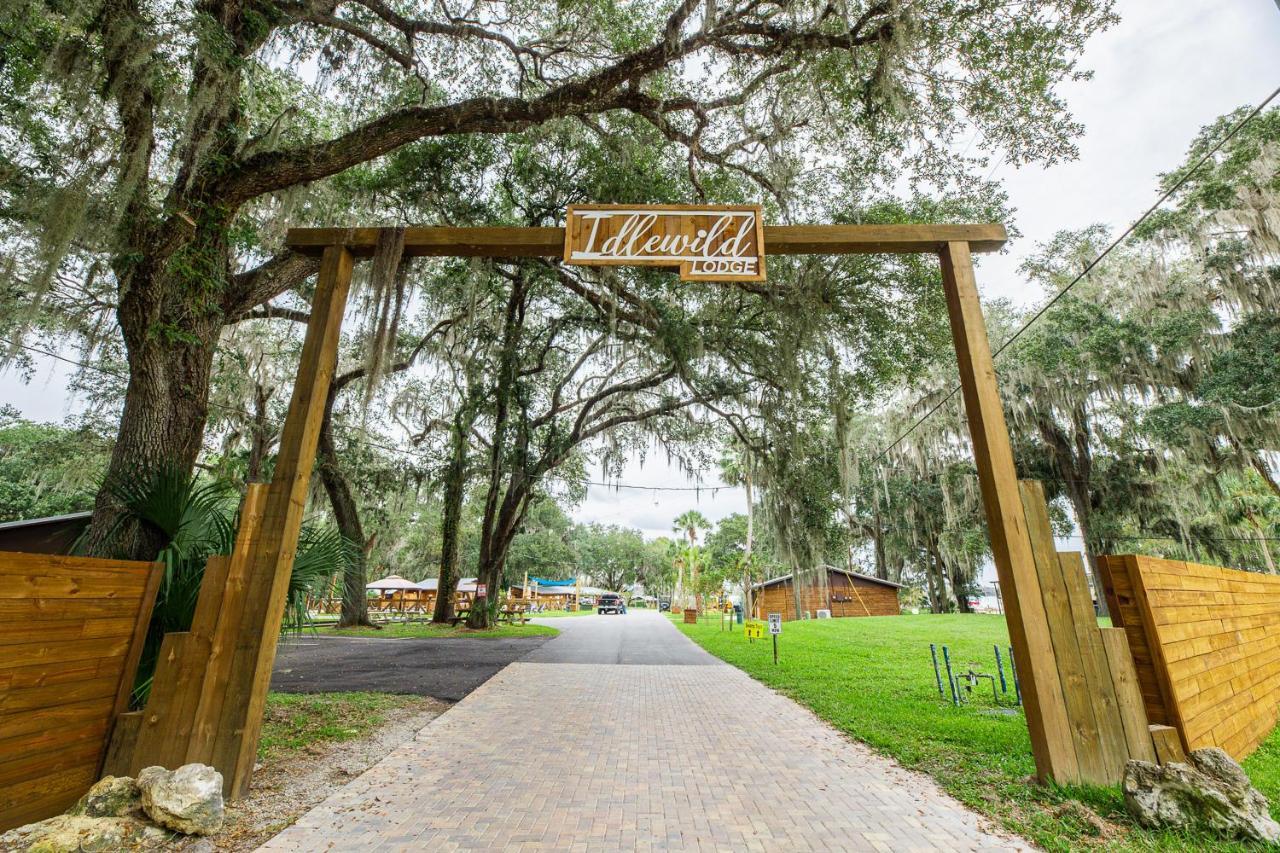 Idlewild Lodge And Rv Park Lake Panasoffkee Экстерьер фото